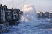 La Tempête et les grandes marées à Saint-Malo en Bretagne-Marée du siècle