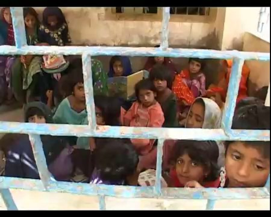 Poverty in Rural Sindh, Pakistan by Taha Siddiqui