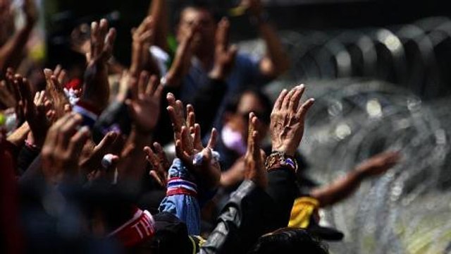 Thai protesters vow larger rallies after poll