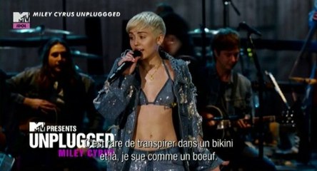 Miley Cyrus : "C'est rare de transpirer dans un bikini..." ZAPPING PEOPLE DU 03/02/2014