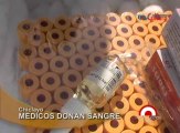 Médicos del MINSA que acatan huelga indefinida donan sangre en carpa instalada fuera del Hospital Las Mercedes