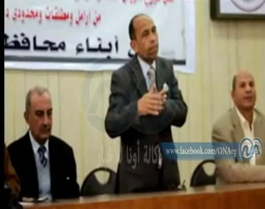 محافظ الفيوم يسلم قروض حسنة وبطاطين ولحوم مجمدة...