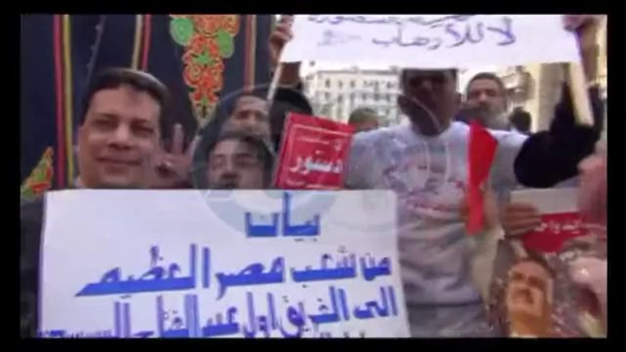 شاهد.. مظاهرة للأهالي أمام مسجد القائد إبراهيم بالإسكندرية تأييدًا للدستور