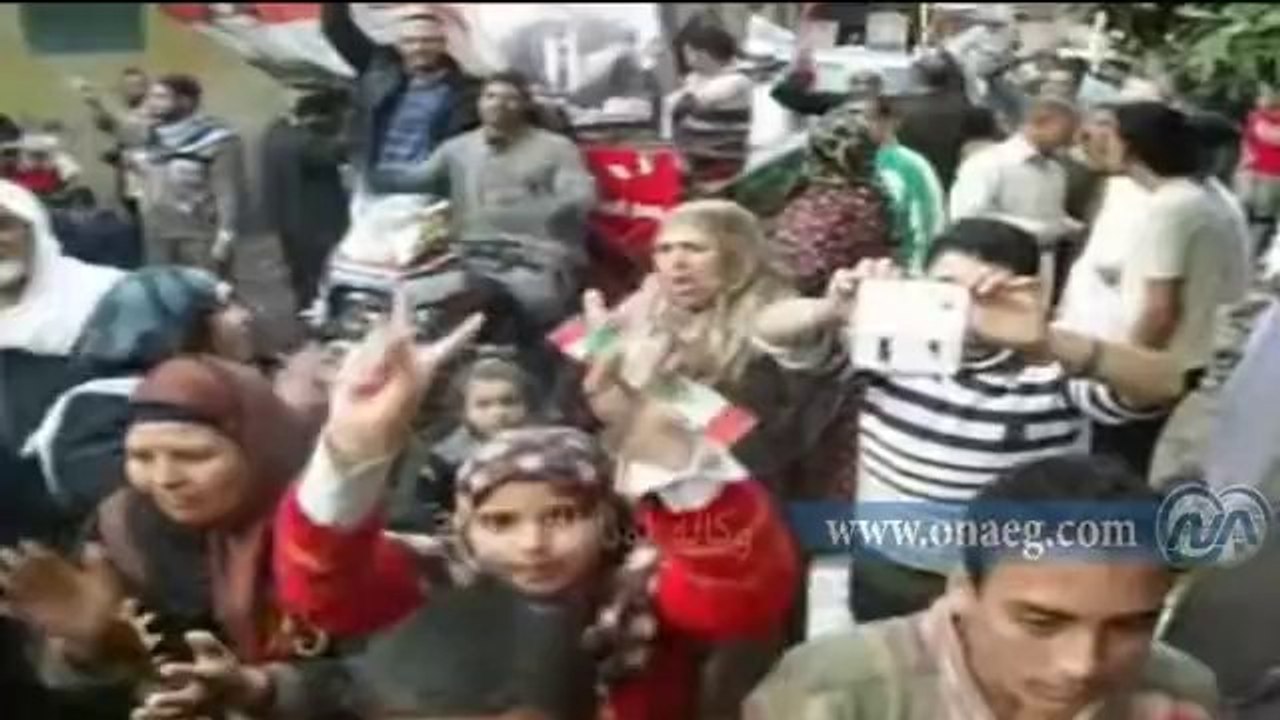 أهالي كفر الشيخ يرقصون على أنغام "تسلم الايادي" لدعم الدستور