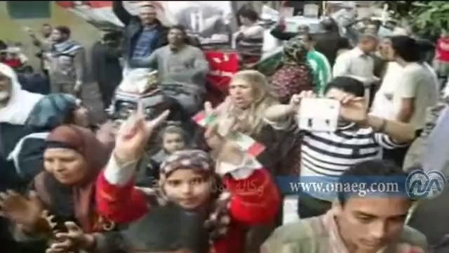 أهالي كفر الشيخ يرقصون على أنغام تسلم الايادي لدعم الدستور