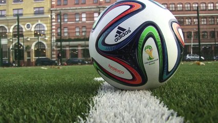 Brazil World Cup Ball Tested By England & Arsenal Legends | Adidas Brazuka