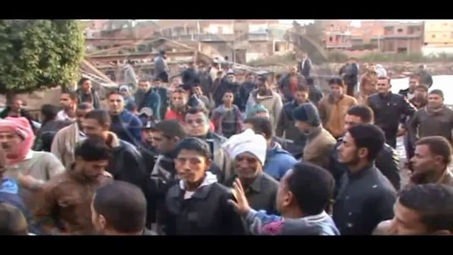 شاهد... مصرع مواطن فى انهيار كوبرى بالدقهلية