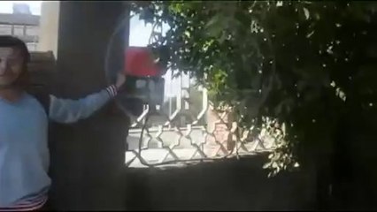 طالب أخوانى لزملائه  أضربوا الطوب فى الوش