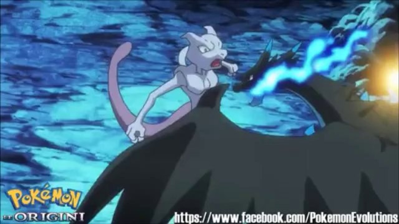 Mewtwo vs MegaCharizard