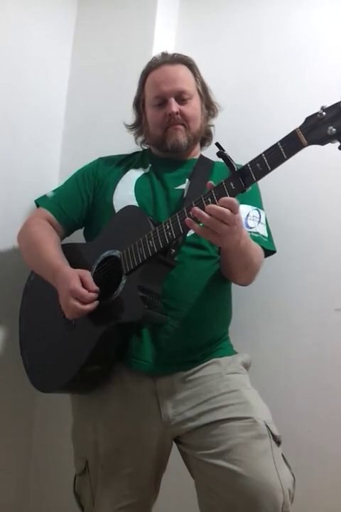 White guy Playing Pakistani Anthem on Guitar Amazing