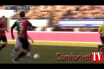 Türk asıllı futbolcudan muhteşem gol