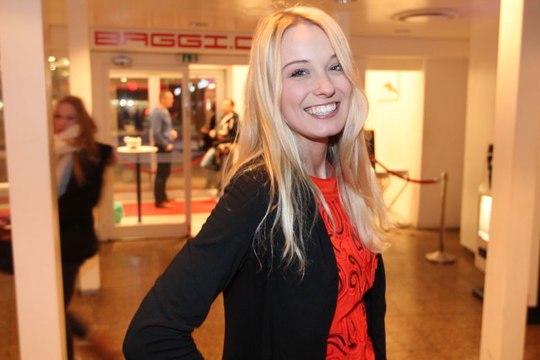 UNICUTT.TV: Oberbürgermeister Stefan Schostok Danksagung Baggi Osho Hannover 3.2.2014