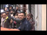 Napoli - I trans fermano i disoccupati che occupano Sansevero (03.02.14)