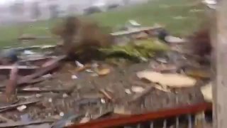 Man films tornado before it destroys his house | www.itblow.com