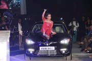 Shraddha Kapoor Unveiled New Renault Fluence In India @ Star Guild Awards !
