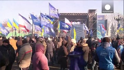 La oposición ucraniana reclama una vuelta a la Constitución de la revolución Naranja