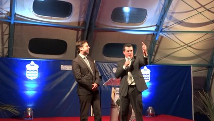 AGDE DESNOS MICHEL PRESENTE GILLES D ETORRE CHANTANT LA DAGTENCO