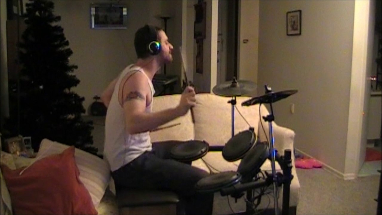 Drumming on "Spiderwebs" by No Doubt