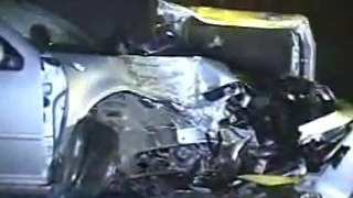 MAPLE RIDGE TRAIN CRASH ACCIDENT HIT CAR AT CROSSING.wmv