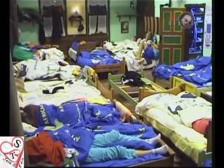 Edin - Premeravanje kreveta :D - Farma 5 (druga nedelja)