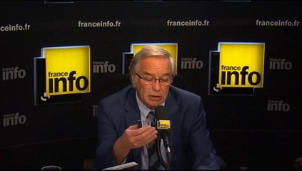Loi famille : François Rebsamen salue une "sage décision"