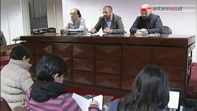 TG 04.02.14 Taranto, esposto dei sindacati contro Auchan: condotta antisindacale