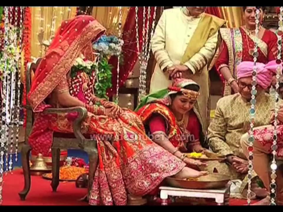 Finally the big day for Saras and Kumud has arrived,must watch full weeding episode of 'Saraswatichandra'