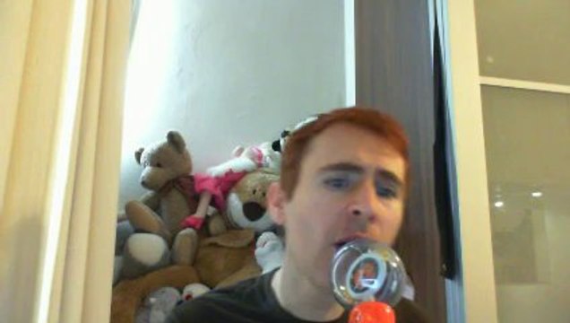 Wiwi égratigne people like us de Kelly Clarkson