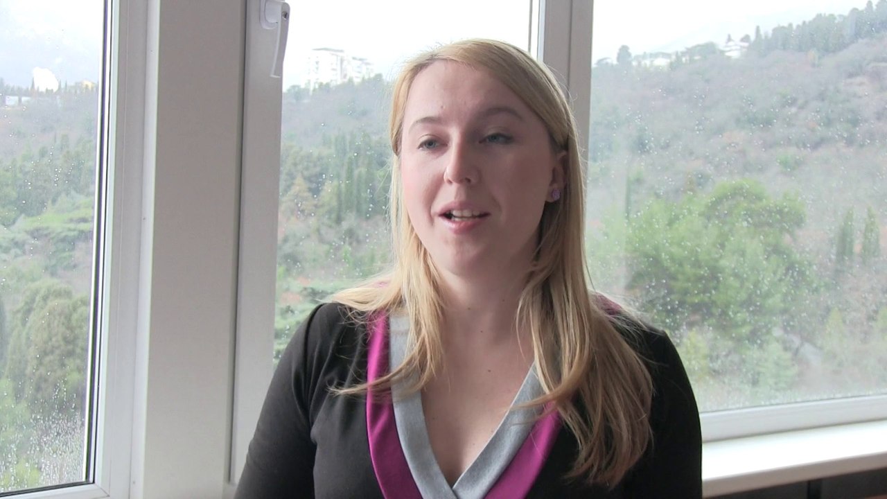 Отдых на море. Представитель турфирмы об отеле Ялта-Интурист. Довольны ли туристы..