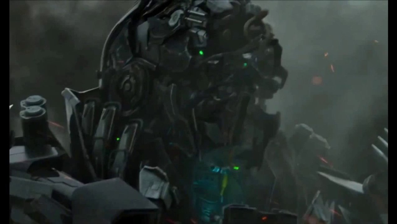 Are We Looking At Galvatron In The Trailer & Is The Ship Unicron? - AMC Movie News