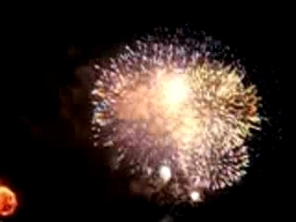 Face Tour Eiffel 14 juillet 2005