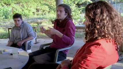 Les petits soldats de l'univers-cité - Un film de Liza Le Tonquer
