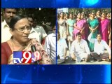 APNGOs protests in Vijayawada against T Bill in Parliament