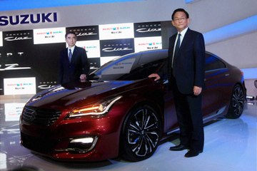 2014 Auto Expo: Maruti Suzuki Unveils Ciaz Concept !