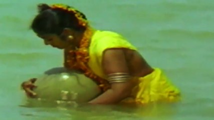 Poornima is Doing Something With Villagers | Dhoorathu Idi Muzhakkam |  Tamil Film - video Dailymotion