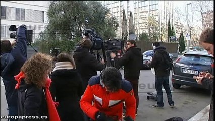 La Infanta sale del hotel para reunirse con su abogado