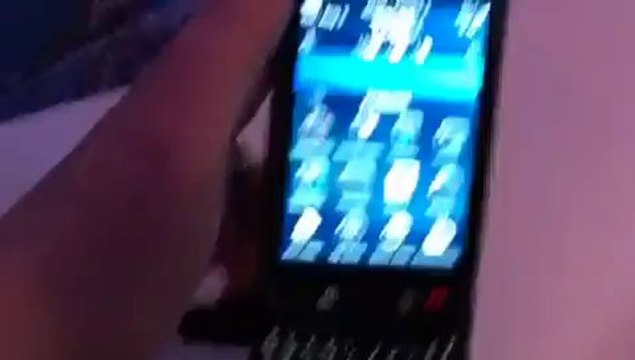 BlackBerry Torch 9800 Hands-on at Launch Event