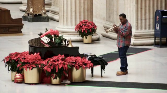 Sembra un normale pianoforte. Ma guardate cosa succede