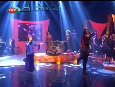 Emel TAŞÇIOĞLU-Dumanı Da Vardır Şu Dağların Başında (Bozdoğan Zeybeği)