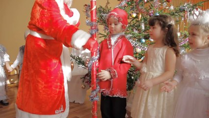 Новогодний утренник в д/с., гр.  Красная шапочка
