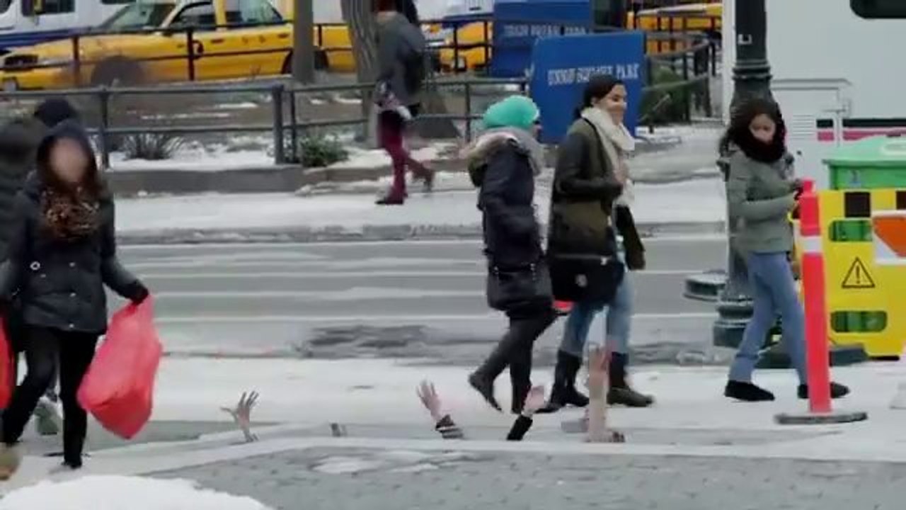 The Walking Dead Zombies Prank NYC