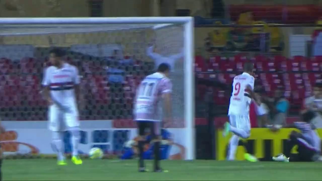 São Paulo derrota o Paulista e continua na frente no Grupo A