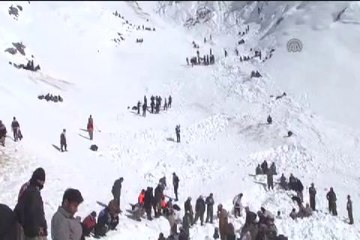 Mayın dedektörüyle ceset aradılar