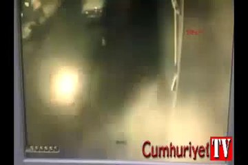 MHP bürosuna molotoflu saldırı anı!