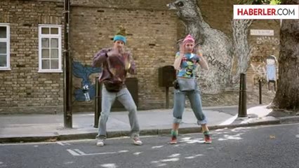 Son Yüz Yılın Modası Bu Video'da