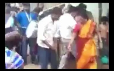 ਦੇਖੋ ਕਿਵੇਂ ਹਿੰਦੂ ਔਰਤ ਜਾਨਵਰ ਦਾ ਖੂਨ ਗਟ ਗਟ ਕਰਕੇ ਪੀ ਰਹੀ…….