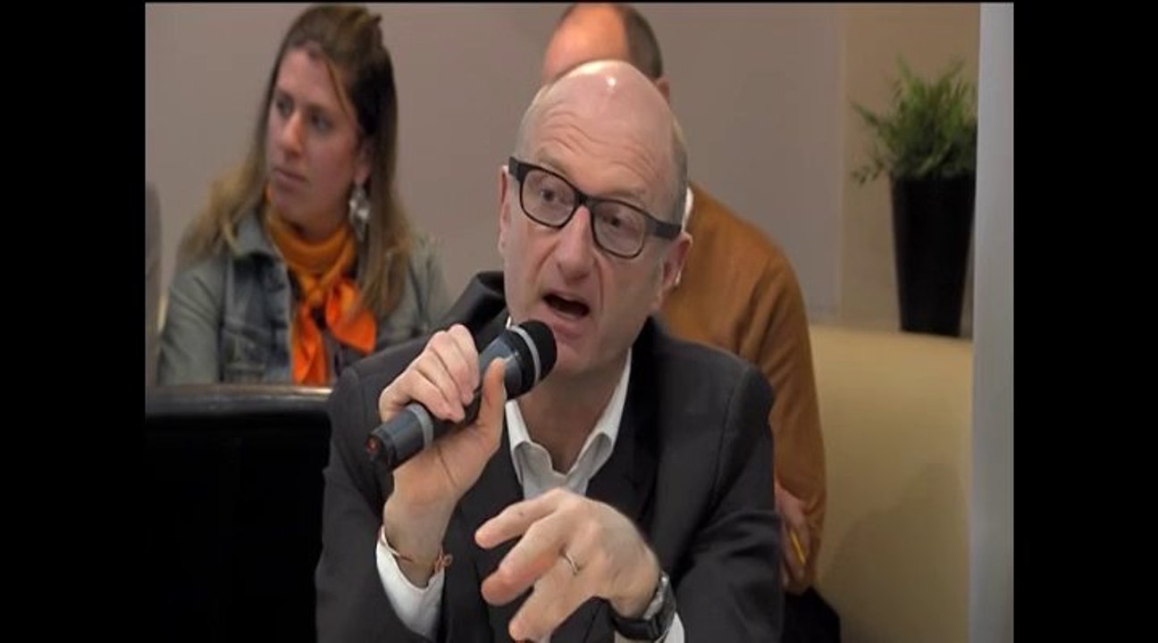 Café-débat de Wéo à Roubaix : pour Eric Mouveaux (PCF), le maire ne peut pas tout