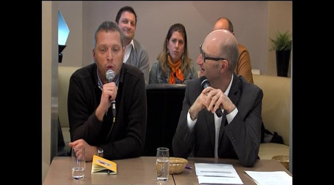 Café-débat à Roubaix : il ne faut pas se fier aux apparences...
