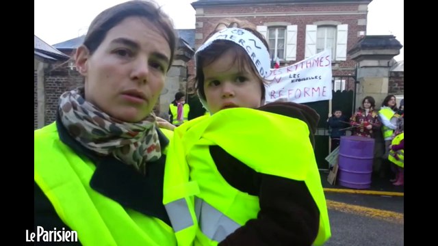 Oise : manifestation des parents d’élèves contre les rythmes scolaires