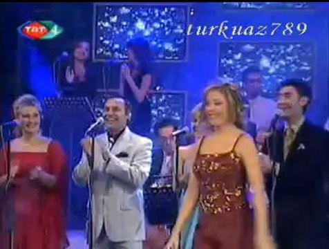 Emine ATA-Evlerinin Önü Marul